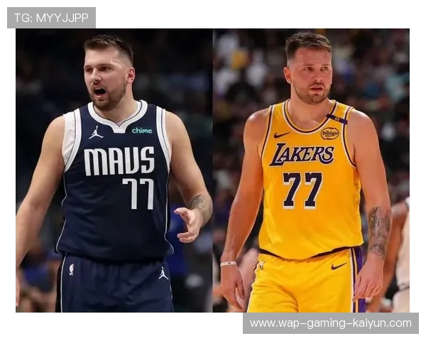 达拉斯独行侠阵地战，卢卡东契奇后撤步得分